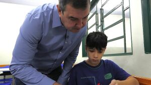 Escola como espaço para o futuro, promete Riedel