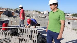 Dourados garante obras e salários em dia