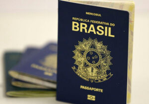 Passaporte volta a ser emitido pela Polícia Federal após suspensão
