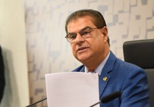 Trump ameaça sobretaxar o Brasil 