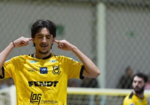 JAG vence e se garante nas quartas da LNF