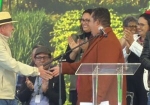 Lula entrega títulos da reforma agrária em MS