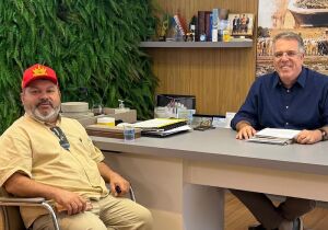 Carlos Bernardo troca experiências com prefeito Eduardo Campos