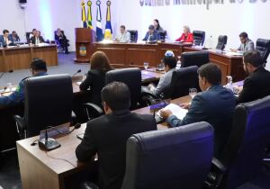 Vereadores mudam sessão por conta da campanha