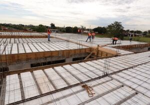 Marçal vistoria construção do CAPS em Dourados