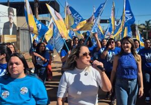Deodápolis anda com Lia Nogueira pelas ruas