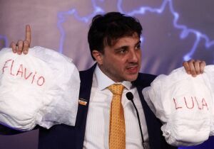 Renan tem candidatura a presidente suspensa