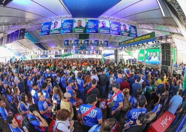 Nove partidos se juntam pela reeleição de Riedel