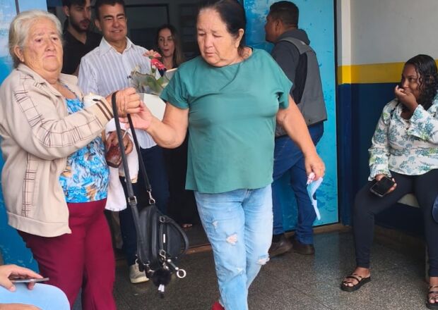 Marçal entrega farmácia na UBS Pq do Lago 