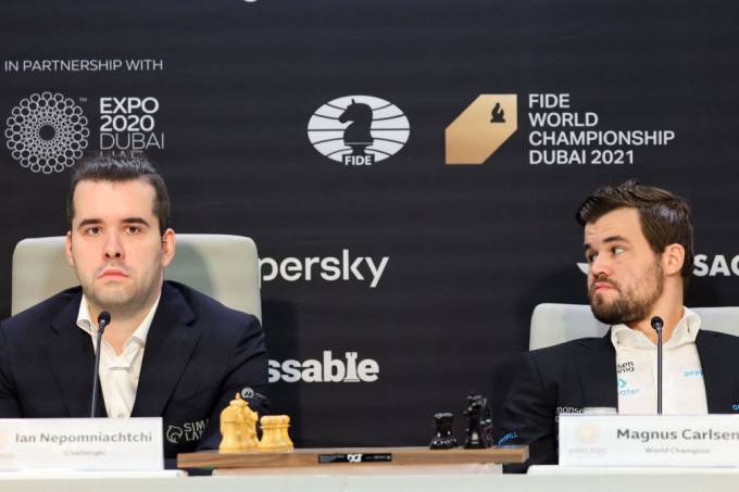 Nepomniachtchi versus Carlsen: grandes mestres disputam título de campeão do mundo em meio a ascensão de popularidade do xadrez 