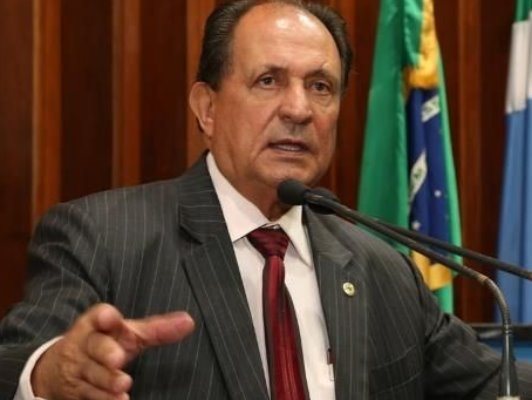 Zé Teixeira faz mandato sintonizado com municípios