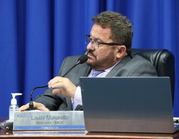 Vereador Laudir assume negociações para impedir greve de professores