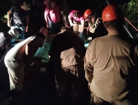 Bombeiros tiveram dificuldades para o resgate dos corpos