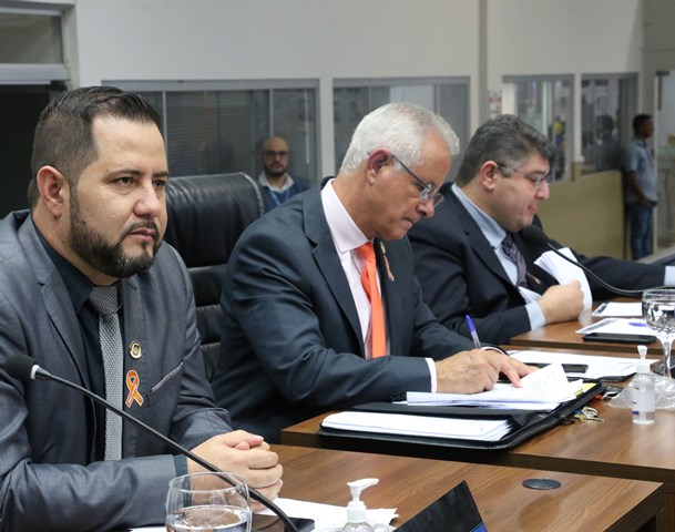 Jânio, Sergio e Yuri na sessão de segunda-feira em Dourados