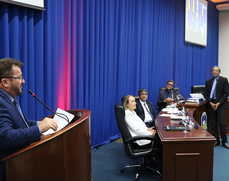 Laudir pede informações sobre demandas reclamadas por usuários da PAI