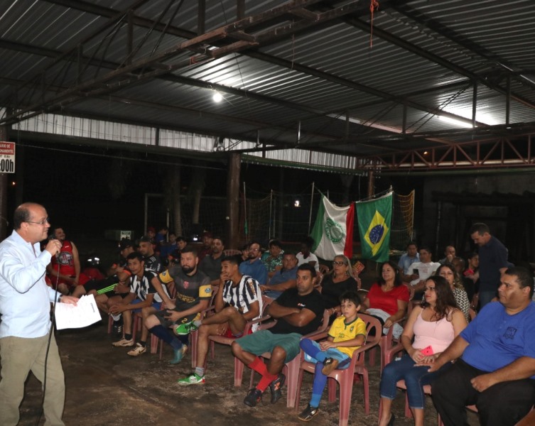 Deputado Barbosinha participou de encontro com moradores de bairros