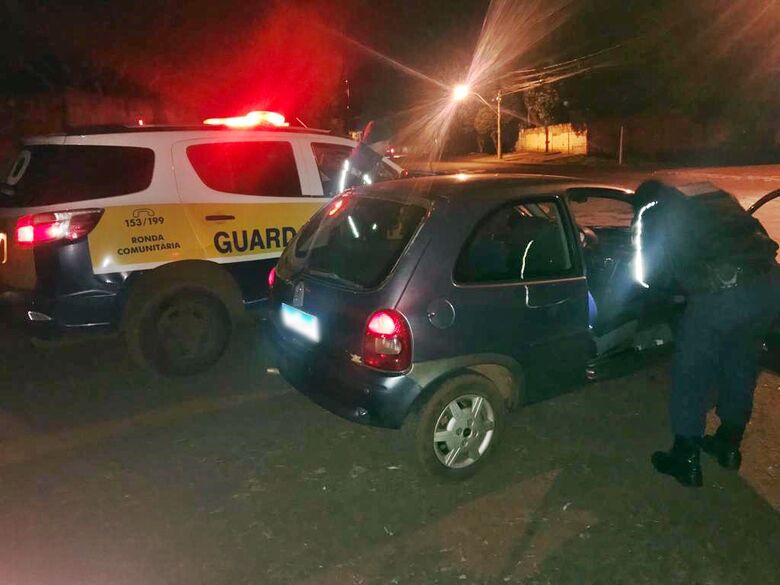 Motorista de 47 anos e veículo foram encaminhados à Polícia
