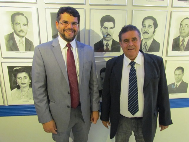 Mauricio Lemes, com o pai Ferrinho, que escapou de grave acidente