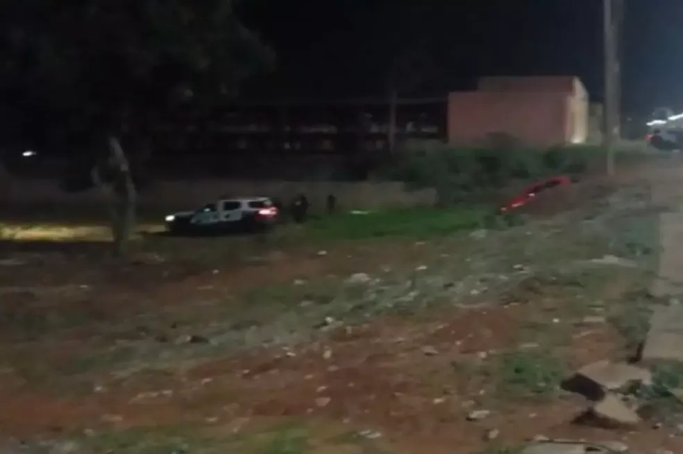 Traficante que transportava 213 quilos de droga é baleado por PM durante perseguição