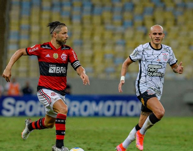 Craque Diego continua brilhando no elenco carioca em confrontos decisivos
