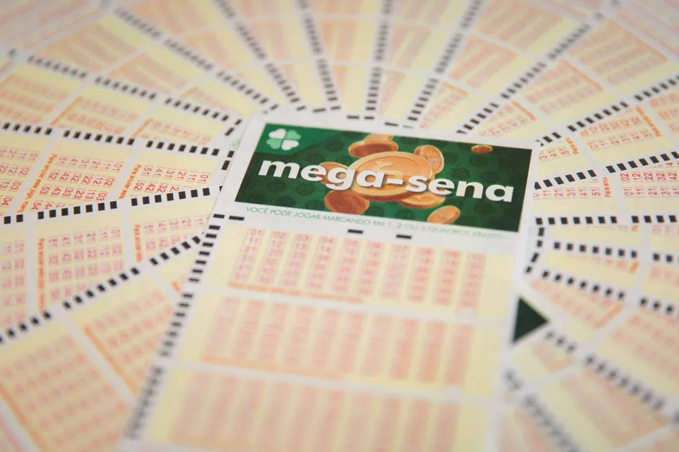 Aposta única da Mega-Sena custa R$ 4,50 e apostas podem ser feitas até as 19h 
