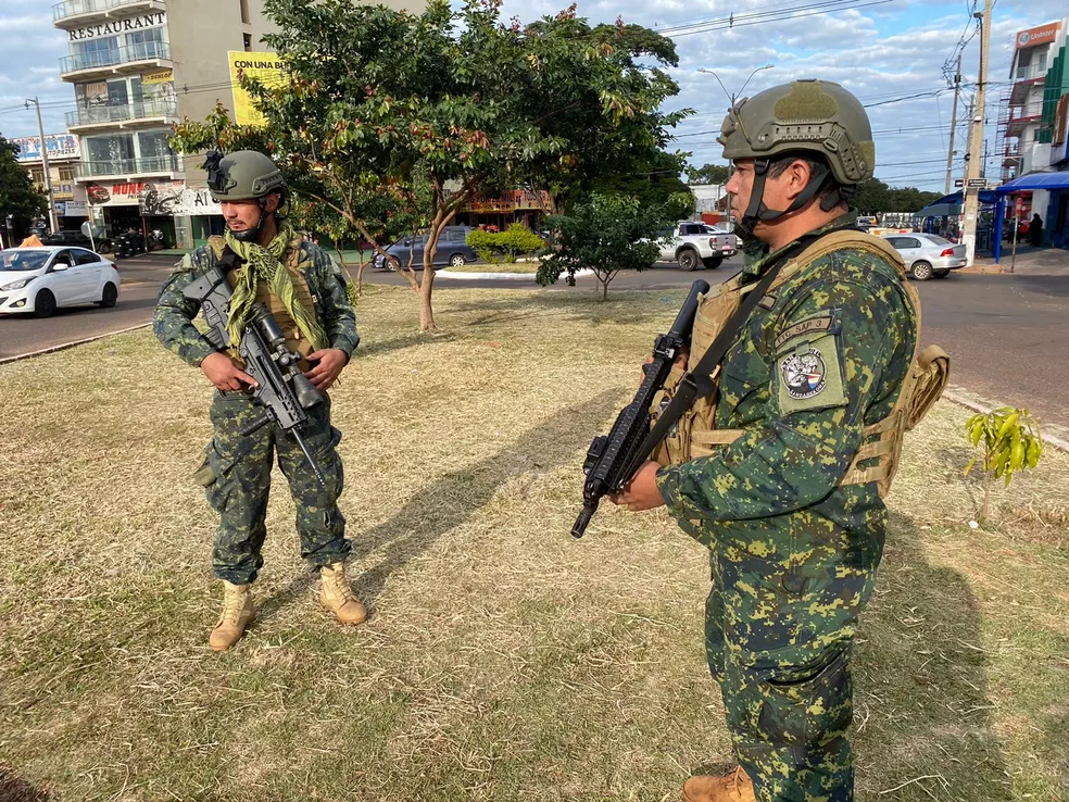 Fronteira Brasil - Paraguai, em Pedro Juan Caballero 