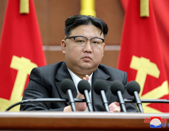 Kim Jong volta a ameaçar o mundo