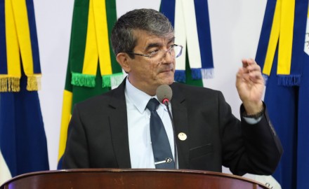 Vereador Juscelino Cabral fez várias indicações à administração municipal na 8ª sessão da Câmara