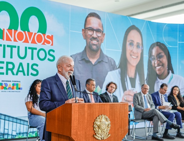 Presidente Lula anuncia novos campi do Instituto