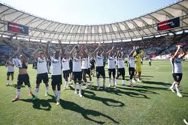 O Botafogo pode terminar a rodada fora da liderança se o Bragantino vencer o Fortaleza