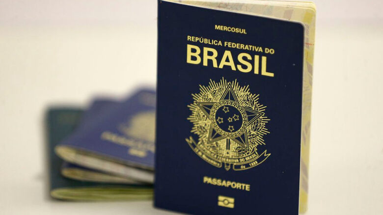 Viajantes que necessitarem de passaporte para os próximos 30 dias devem comparecer em uma unidade da PF
