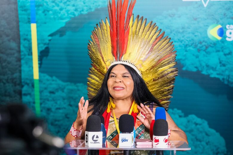 A ministra dos Povos Indígenas, Sônia Guajajara