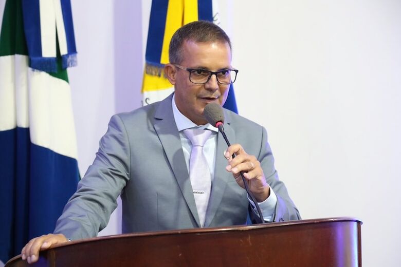 Inspetor Cabral usa tribuna em defesa da população
