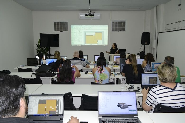 CAU oferece cursos periódicos no Estado