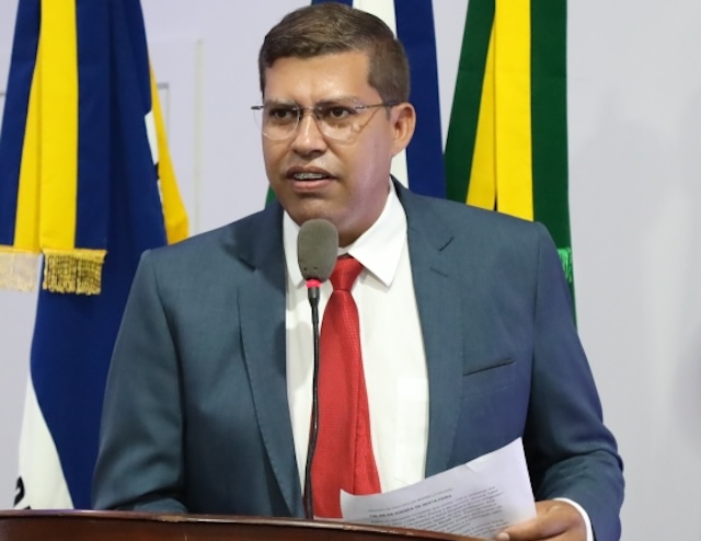 Vereador Dill se preocupa com alagamentos