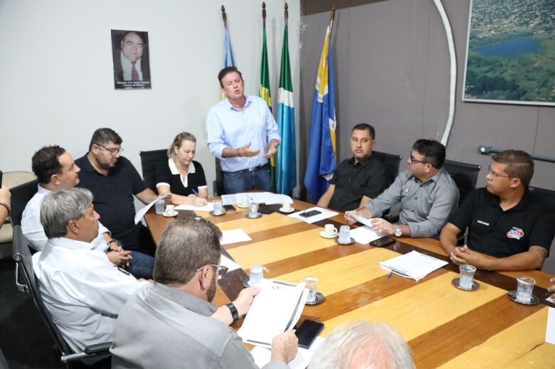 Eduardo Rocha diz que Governo prepara 'pacote' para abril