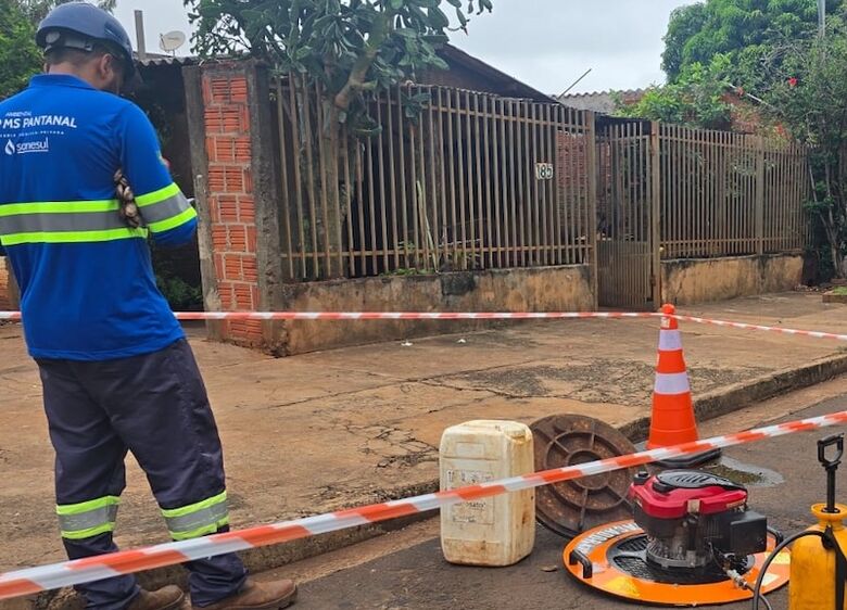 Equipamento é colocado na rede e conecta a residências