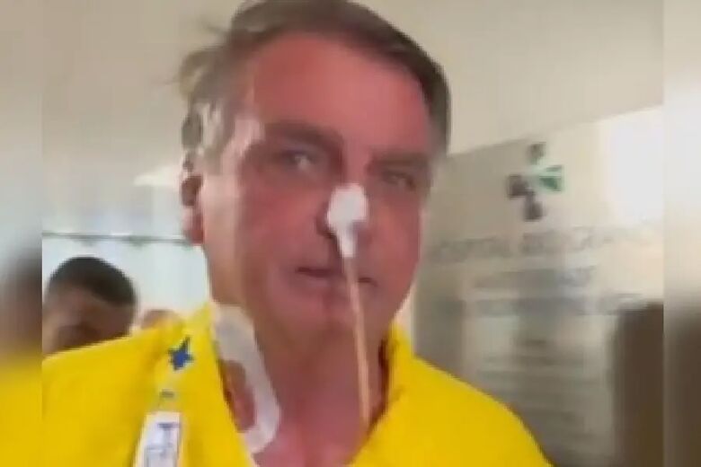 Jair Bolsonaro quando deixava o hospital em Natal