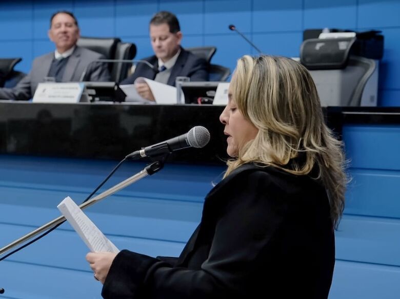 Lia Nogueira protege órfãos de vítimas de feminicídio 