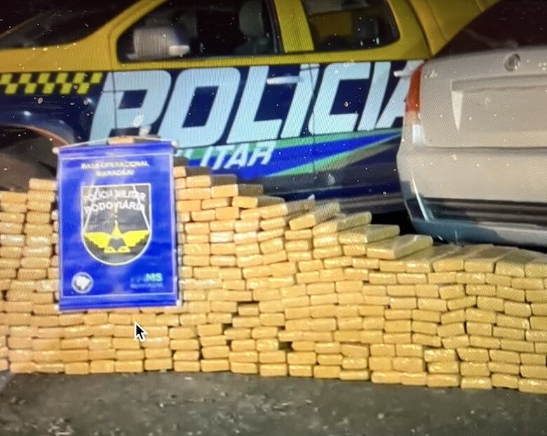 Mais de meia tonelada de maconha apreendida