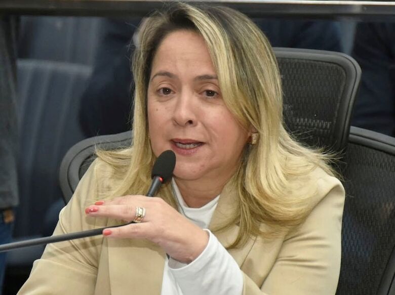 Lia Nogueira é autora de lei que incentiva aleitamento materno