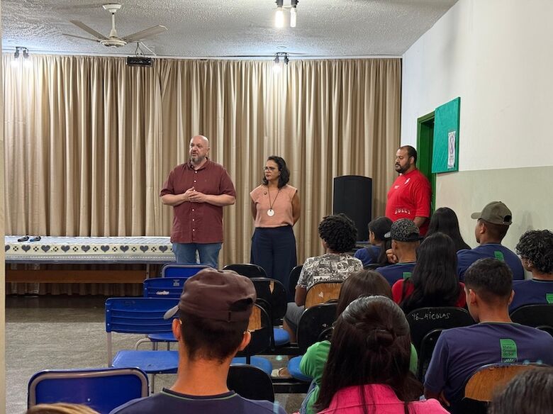 Professora Gleice, na escola Padre José Scampini