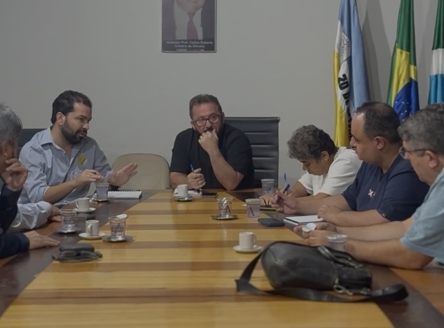 Laudir reúne grupo para eliminar questões de falta de moradia