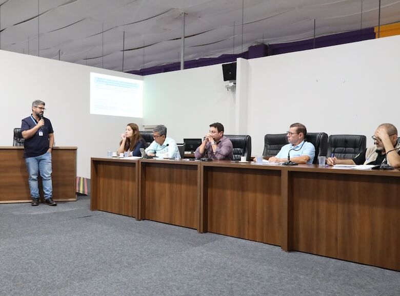 Reunião de prestação de contas da Saúde realizada na Câmara