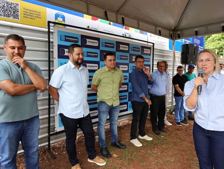 Câmara de Vereadores, presente na retomada de obra