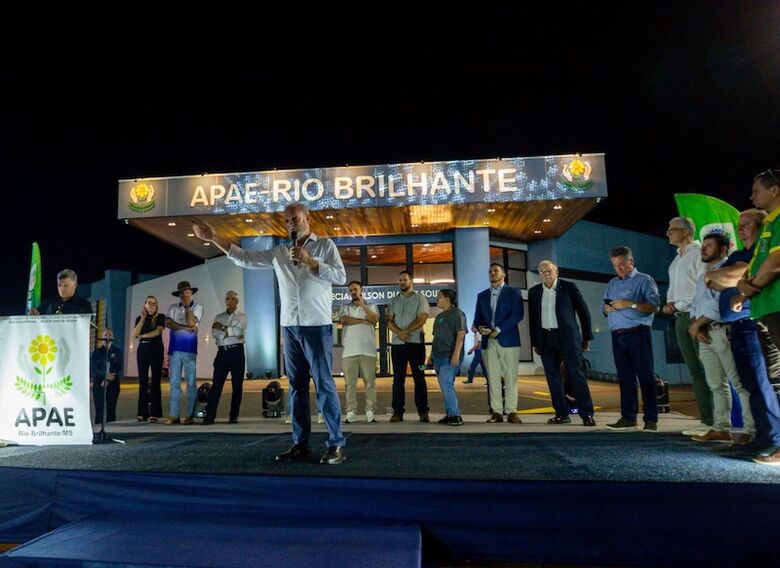 Deputado Geraldo Resende na inauguração da Apae