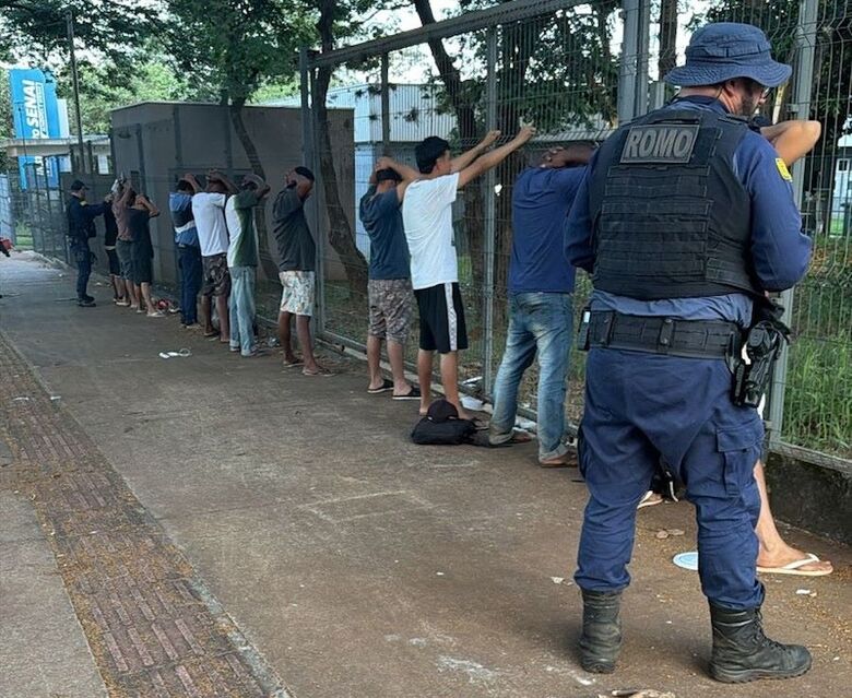 Guarda fiscaliza 'invasão' e reforça ronda em locais públicos