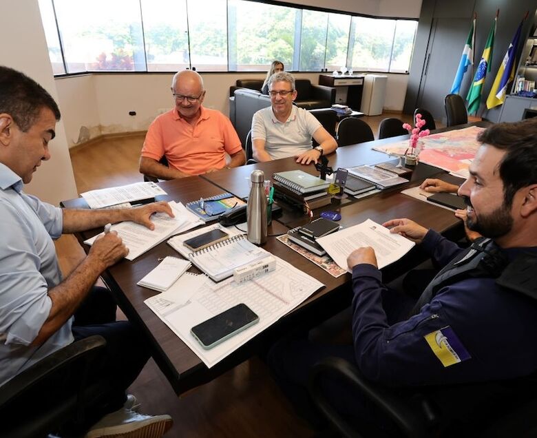 Marçal assina termo de renovação de convênio