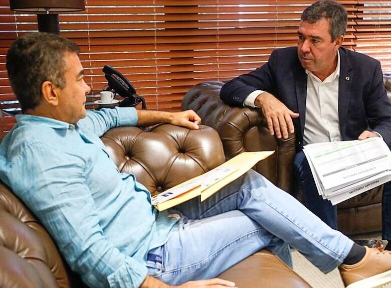 Marçal Filho, com Riedel, terça-feira na Governadoria