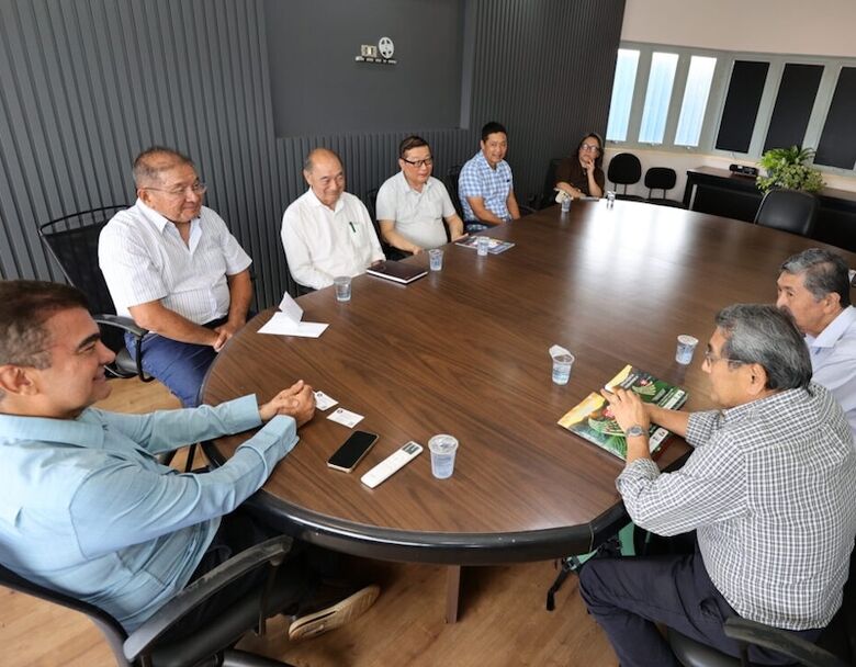 Prefeito recebeu membros da Sociedade Brasileira de Cultural Japonesa